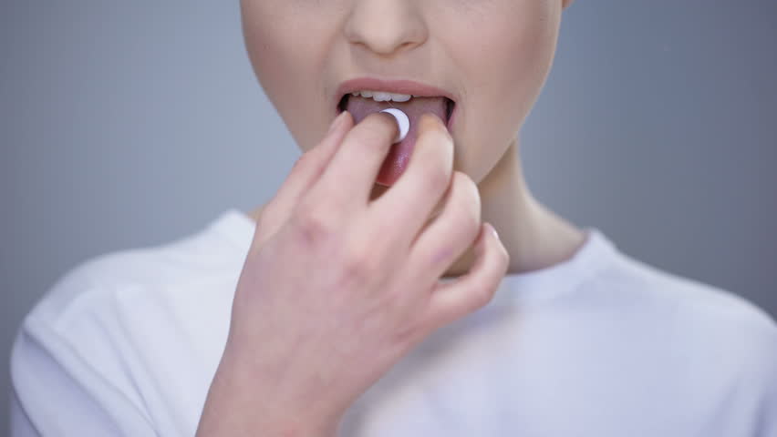 Почему болят зубы от твердой пищи thumbnail